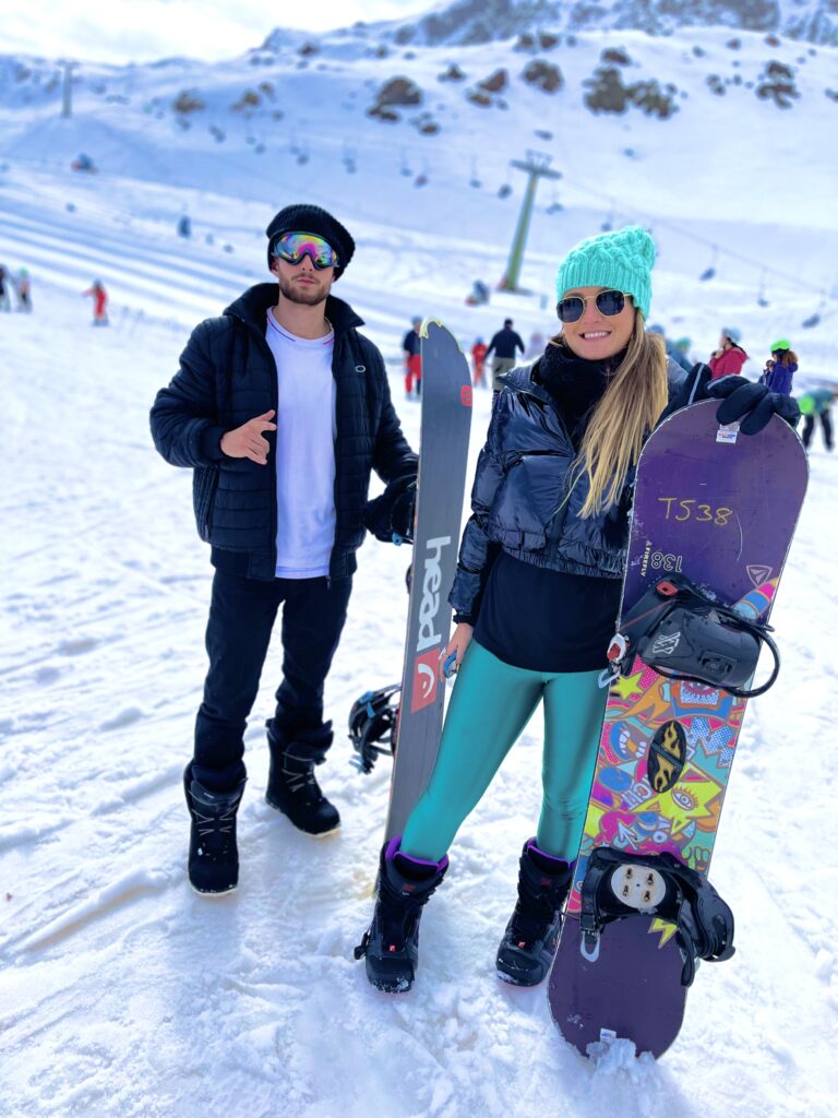 Casal na neve, Chile no inverno